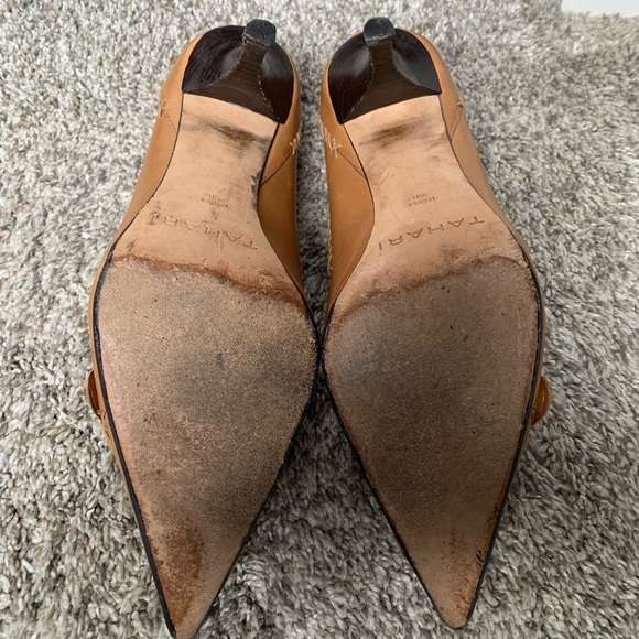 Tahari Heels - Picture 7 of 8
